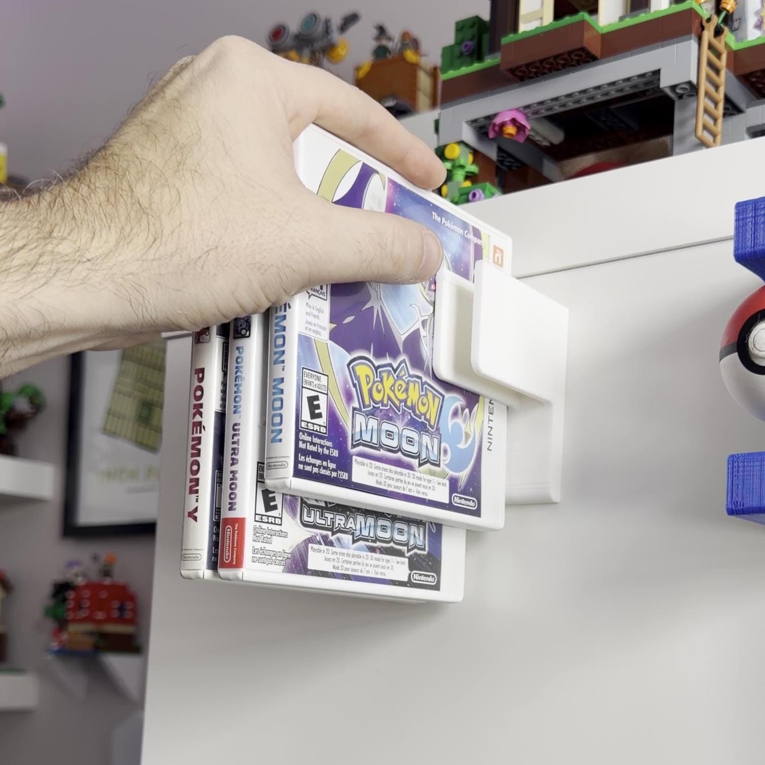 Floating Nintendo 3DS Games with Command Strips
